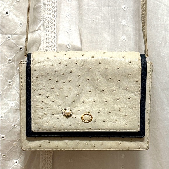 Alizé Vintage Italian Ostrich Style Shoulder Bag – White & Navy - Picture 1 of 12